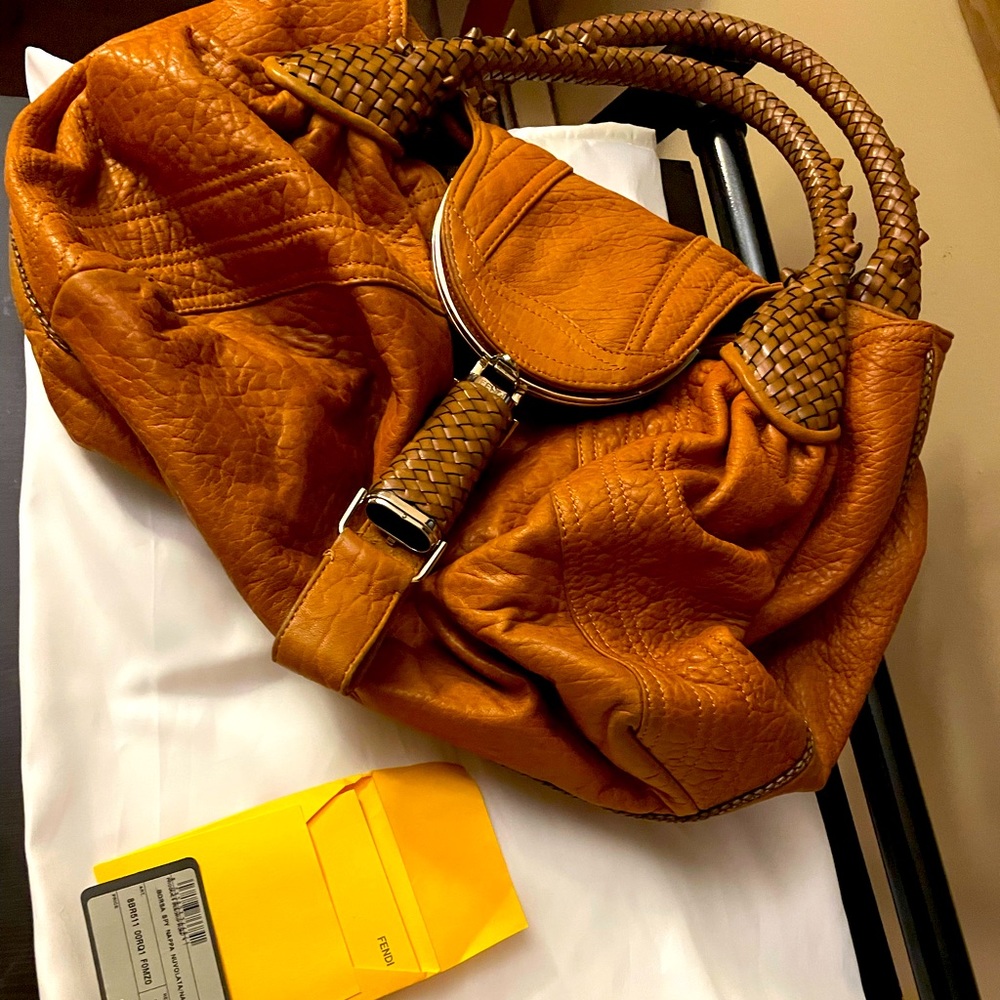 Saddle brown Fendi Spy bag. The IT bag of 2000s is back!